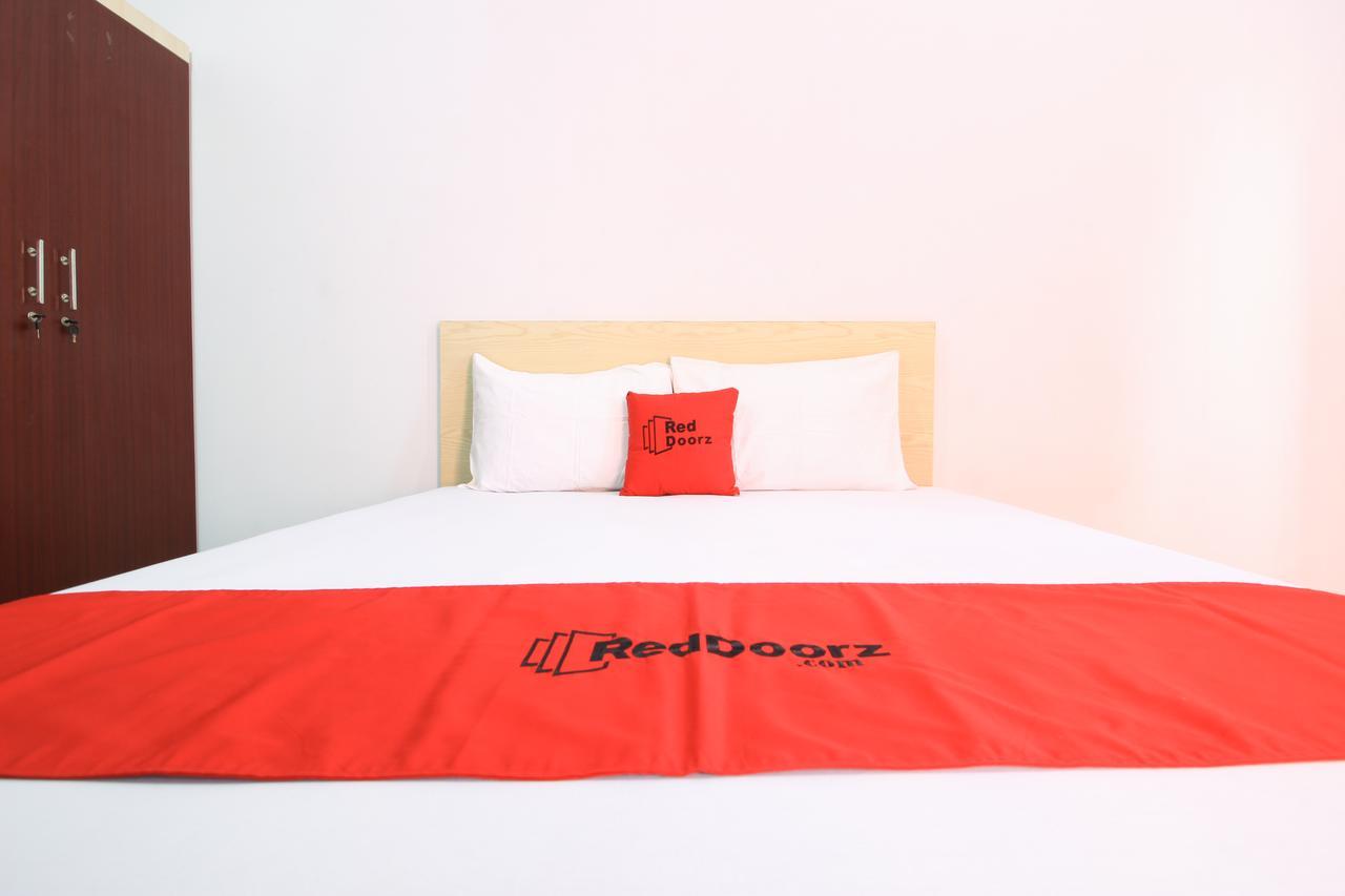 Reddoorz Plus Near Lippo Plaza Jogjakarta Джок'якарта Екстер'єр фото