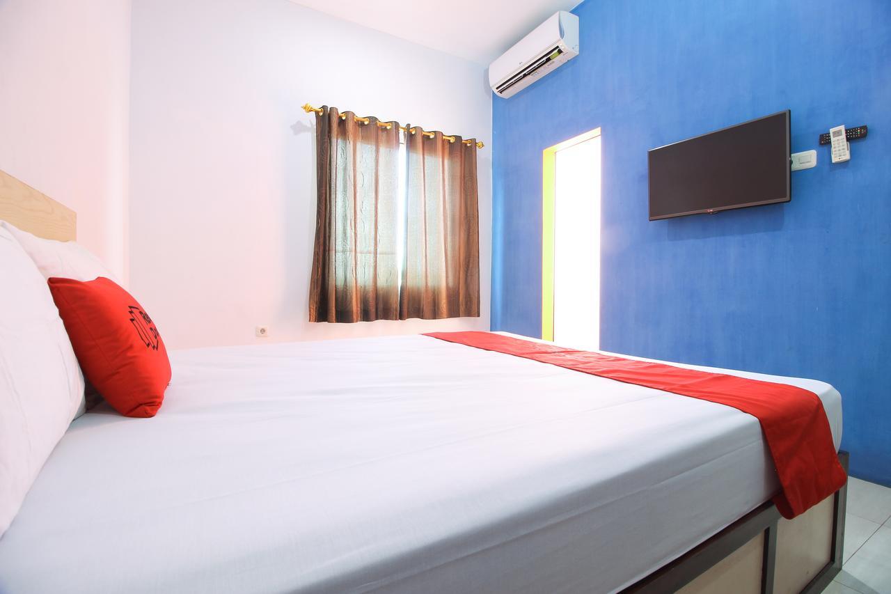 Reddoorz Plus Near Lippo Plaza Jogjakarta Джок'якарта Екстер'єр фото